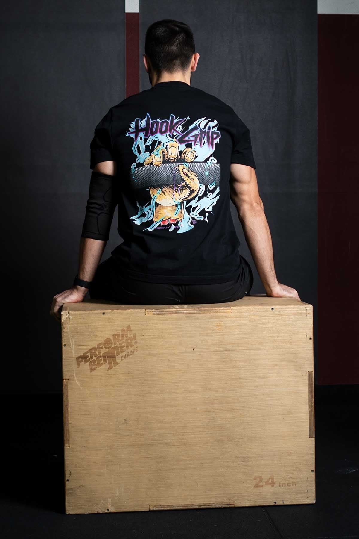 Hook grip Tee